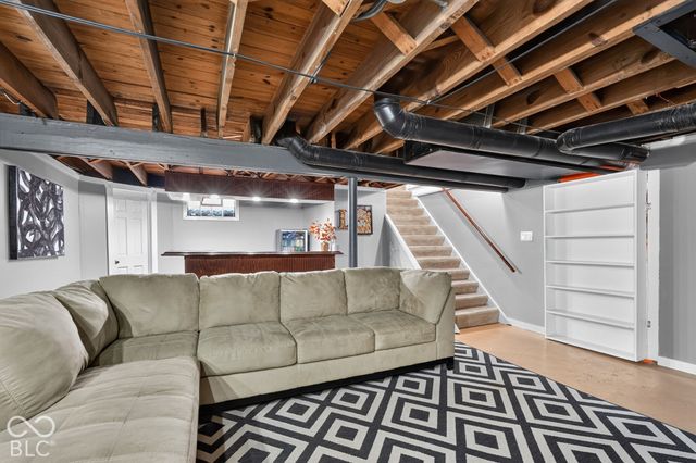 6105 Kingsley Drive, Indianapolis, IN 46220