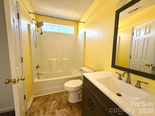 89 Woodfern Road, Fletcher, NC 28732