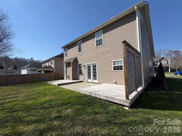 89 Woodfern Road, Fletcher, NC 28732