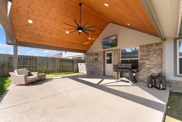 16110 Dockside Street, Crosby, TX 77532