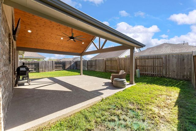 16110 Dockside Street, Crosby, TX 77532