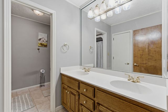 506 Woodshire Dr, Goodlettsville, TN 37072