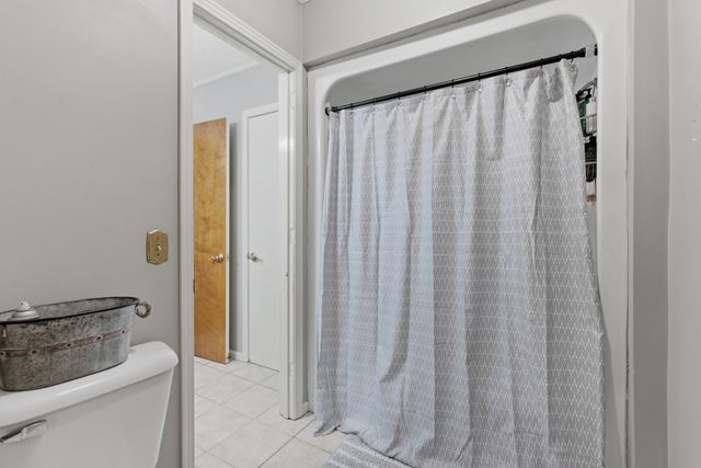 506 Woodshire Dr, Goodlettsville, TN 37072