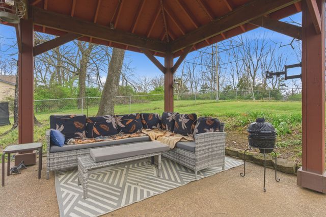 506 Woodshire Dr, Goodlettsville, TN 37072