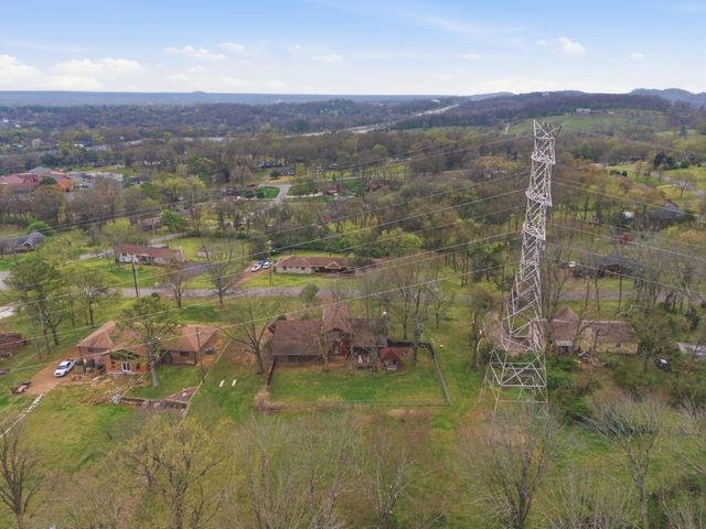 506 Woodshire Dr, Goodlettsville, TN 37072