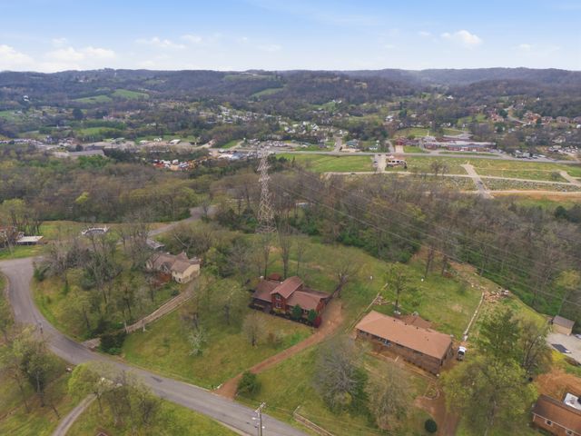 506 Woodshire Dr, Goodlettsville, TN 37072