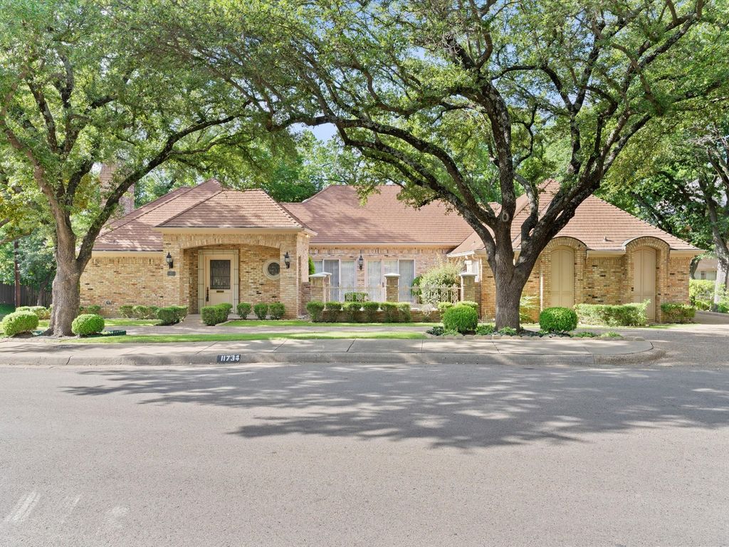 11734 Forest Court, Dallas, TX 75230