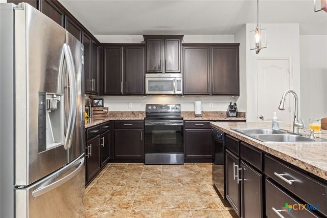 1705 Quail Springs Circle, Fort Worth, TX 76711