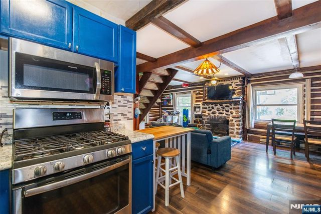 51 Poplar Grove Terrace, West Milford, NJ 07480