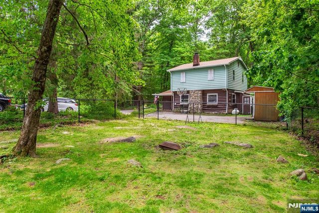 51 Poplar Grove Terrace, West Milford, NJ 07480
