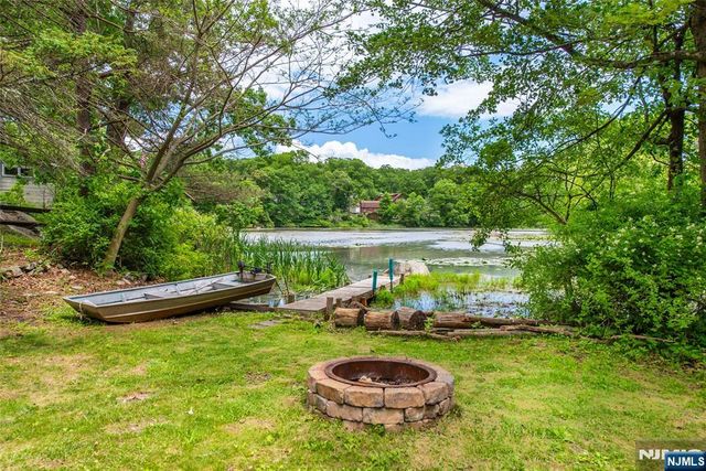 51 Poplar Grove Terrace, West Milford, NJ 07480