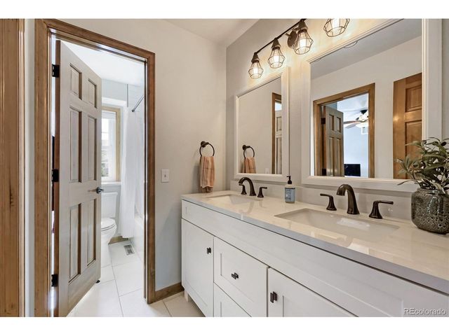 1564 Meadowlark Ln, Golden, CO 80403
