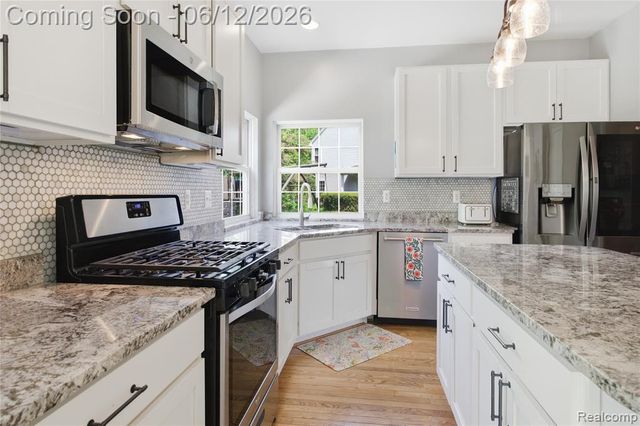 2982 Waldon Park Drive, Orion Twp, MI 48359