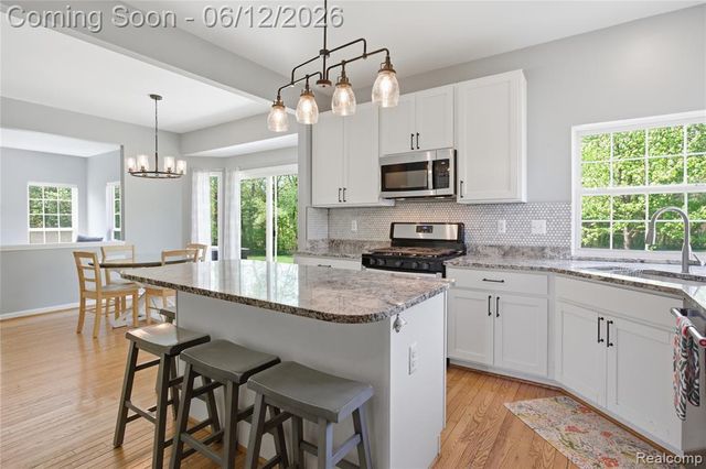 2982 Waldon Park Drive, Orion Twp, MI 48359