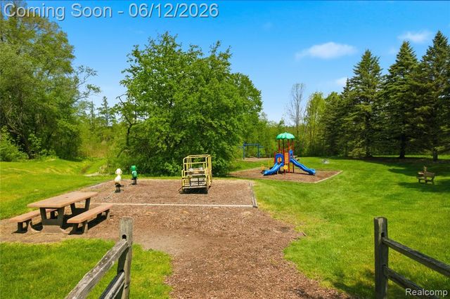2982 Waldon Park Drive, Orion Twp, MI 48359
