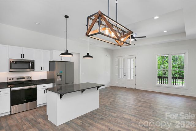 146 Cliff Road, Penrose, NC 28766