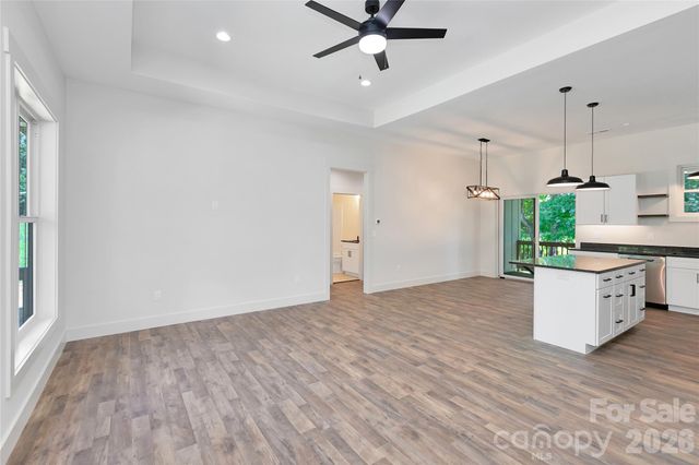 146 Cliff Road, Penrose, NC 28766