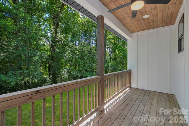 146 Cliff Road, Penrose, NC 28766