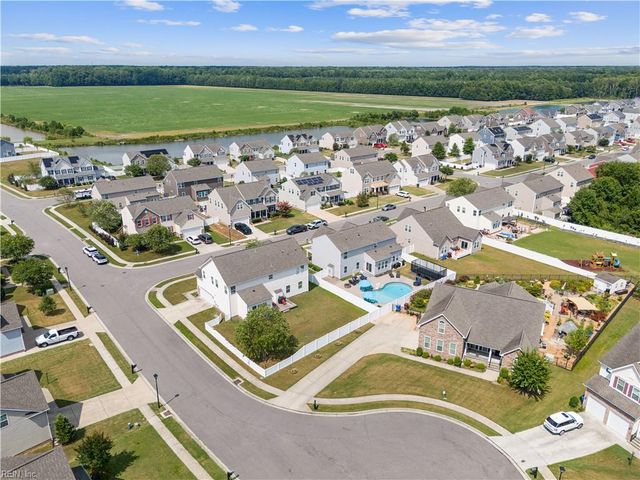 1605 Banff CT, Chesapeake, VA 23320