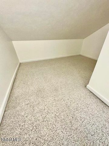 1 Tracey Court, Troy, NY 12180