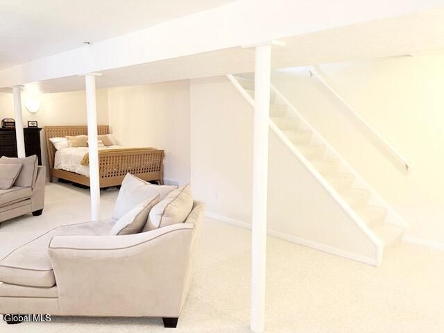 1 Tracey Court, Troy, NY 12180