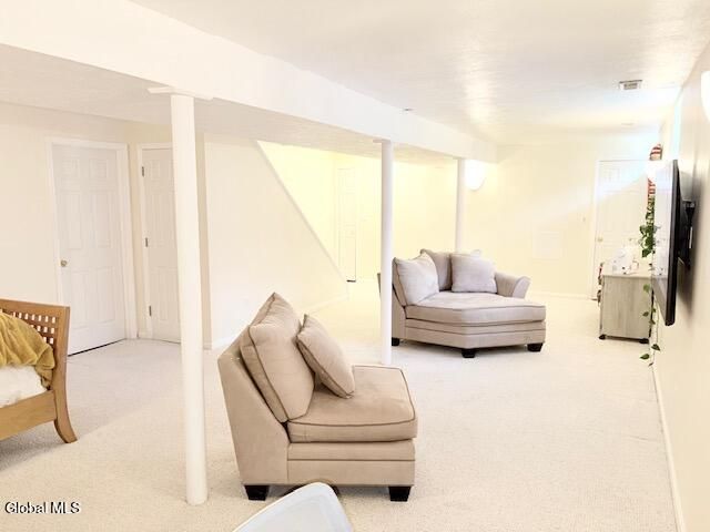 1 Tracey Court, Troy, NY 12180