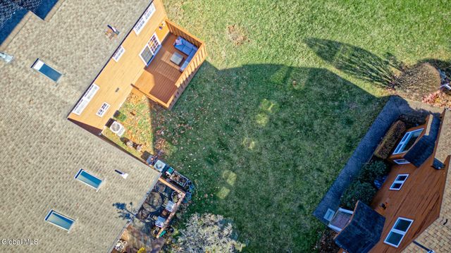 1 Tracey Court, Troy, NY 12180