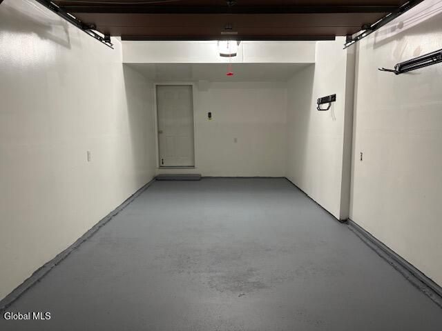 1 Tracey Court, Troy, NY 12180