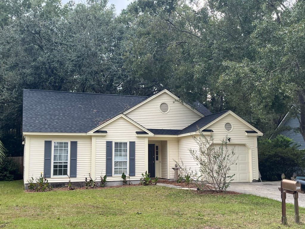 209 Salterton Street, Summerville, SC 29485