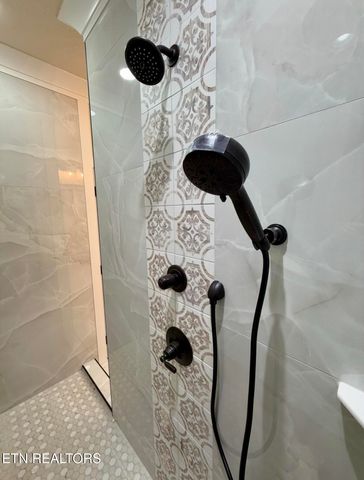 414 Beachwood Drive, Crossville, TN 38558