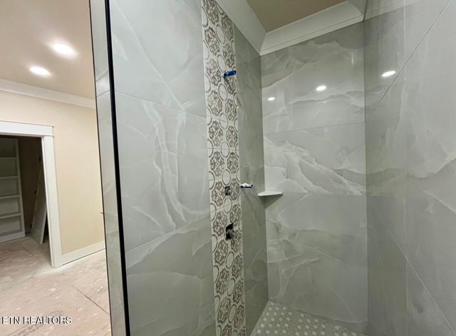 414 Beachwood Drive, Crossville, TN 38558