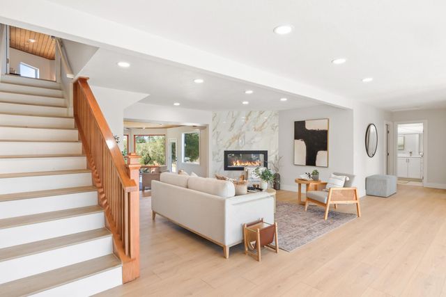 2495 Meadow Creek Rd, Lincoln, CA 95648