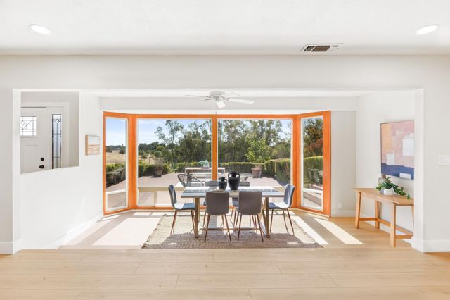 2495 Meadow Creek Rd, Lincoln, CA 95648