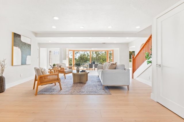 2495 Meadow Creek Rd, Lincoln, CA 95648