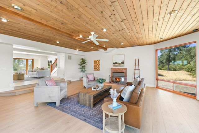 2495 Meadow Creek Rd, Lincoln, CA 95648