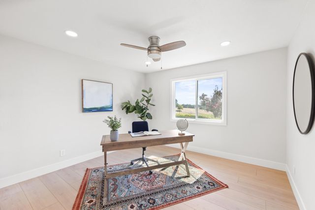 2495 Meadow Creek Rd, Lincoln, CA 95648