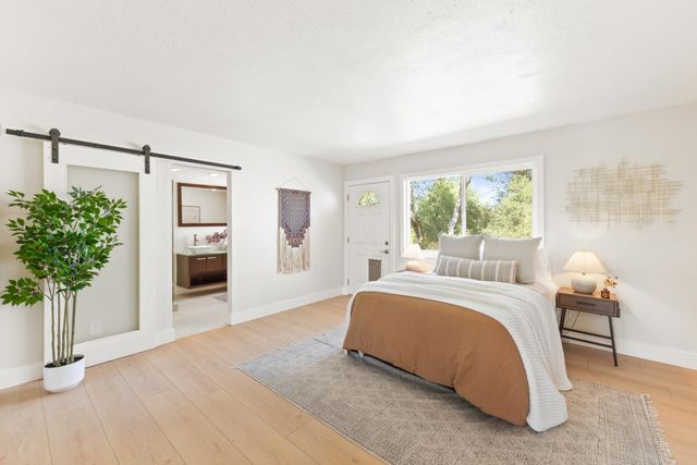 2495 Meadow Creek Rd, Lincoln, CA 95648