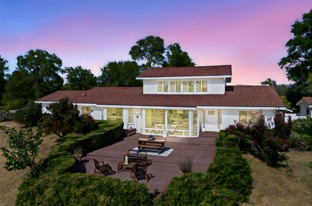 2495 Meadow Creek Rd, Lincoln, CA 95648