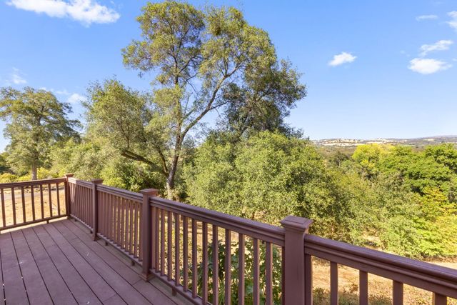 2495 Meadow Creek Rd, Lincoln, CA 95648