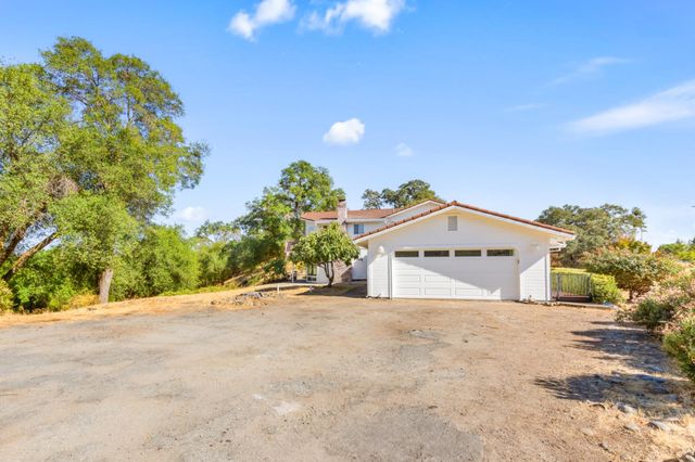 2495 Meadow Creek Rd, Lincoln, CA 95648