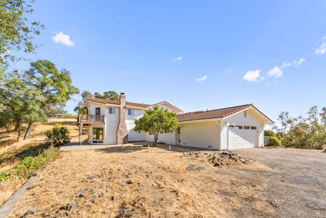 2495 Meadow Creek Rd, Lincoln, CA 95648