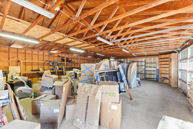 2495 Meadow Creek Rd, Lincoln, CA 95648