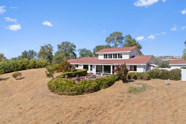 2495 Meadow Creek Rd, Lincoln, CA 95648