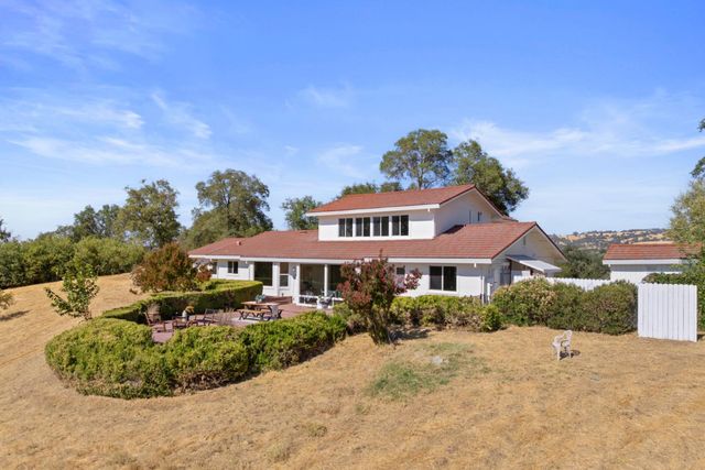 2495 Meadow Creek Rd, Lincoln, CA 95648