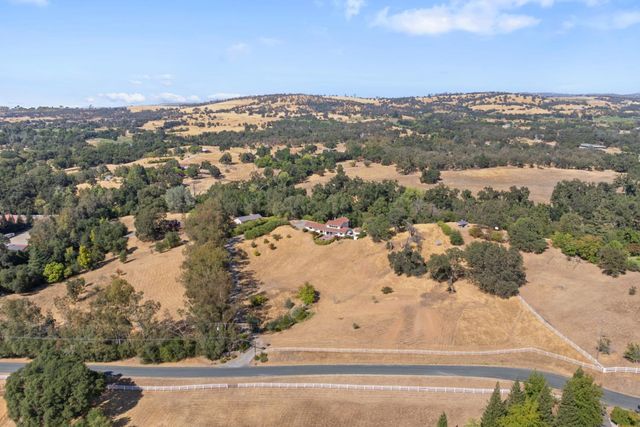 2495 Meadow Creek Rd, Lincoln, CA 95648