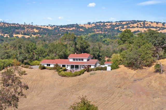 2495 Meadow Creek Rd, Lincoln, CA 95648