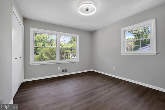833 LOXFORD TER, Silver Spring, MD 20901