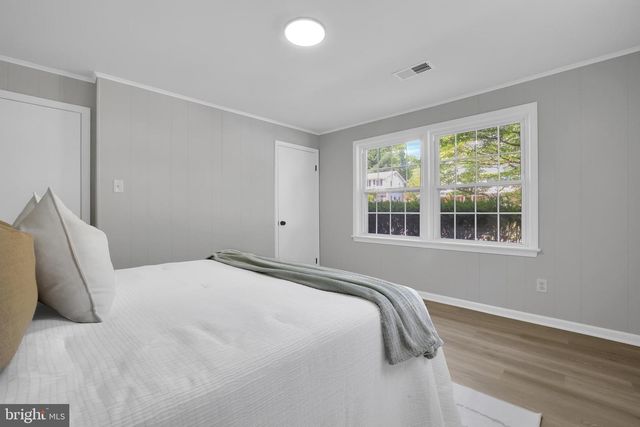 833 LOXFORD TER, Silver Spring, MD 20901