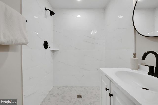 833 LOXFORD TER, Silver Spring, MD 20901