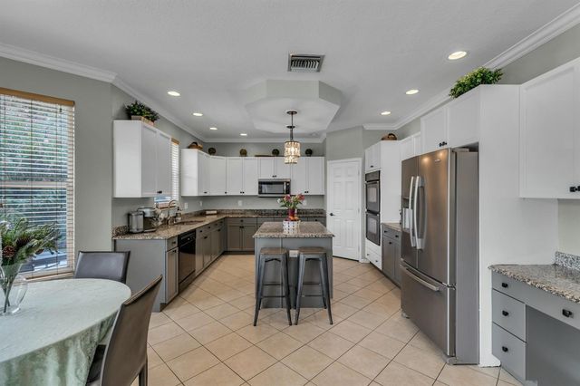 9895 Shepard Place, Wellington, FL 33414